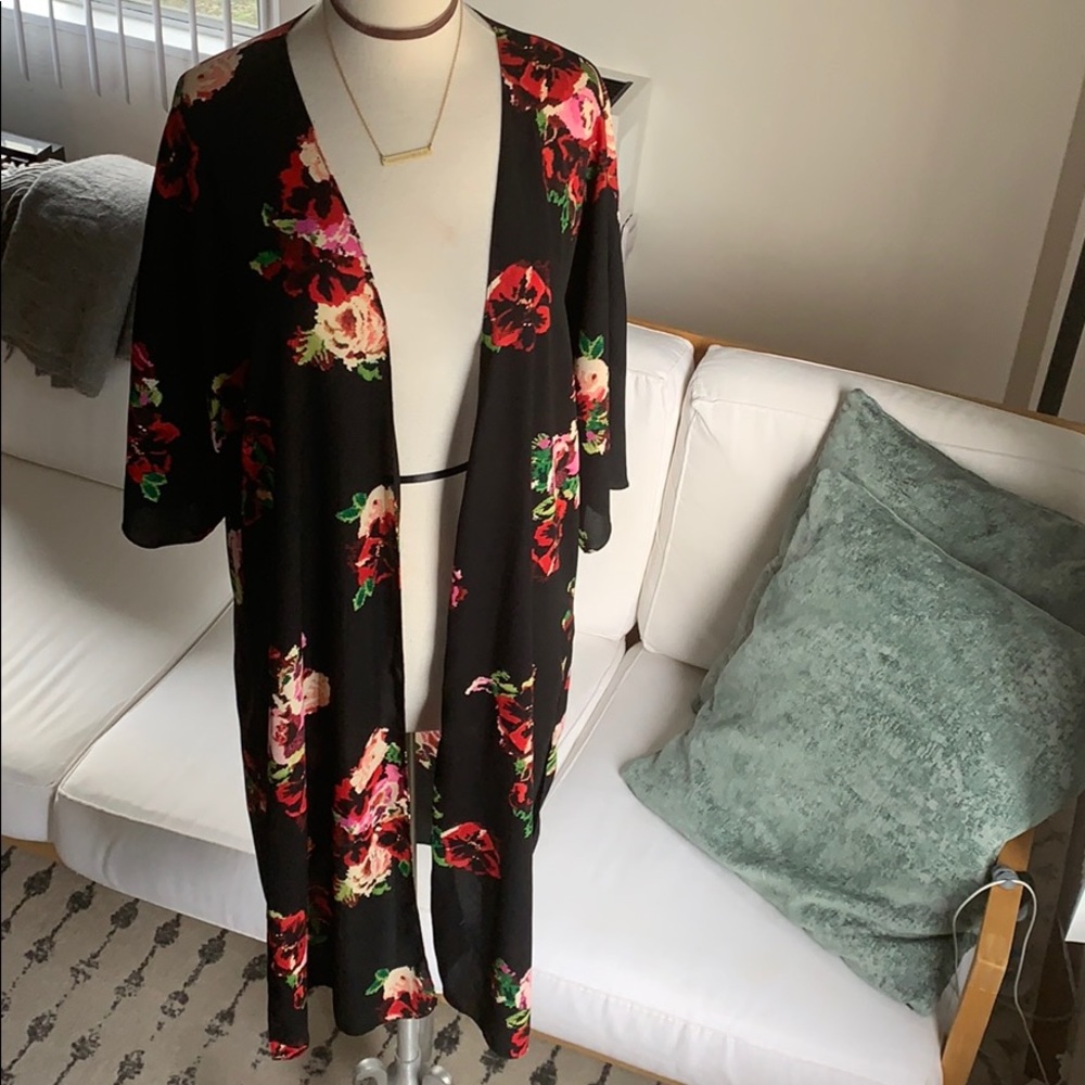 Audrey 3+1 Black Floral Tunic